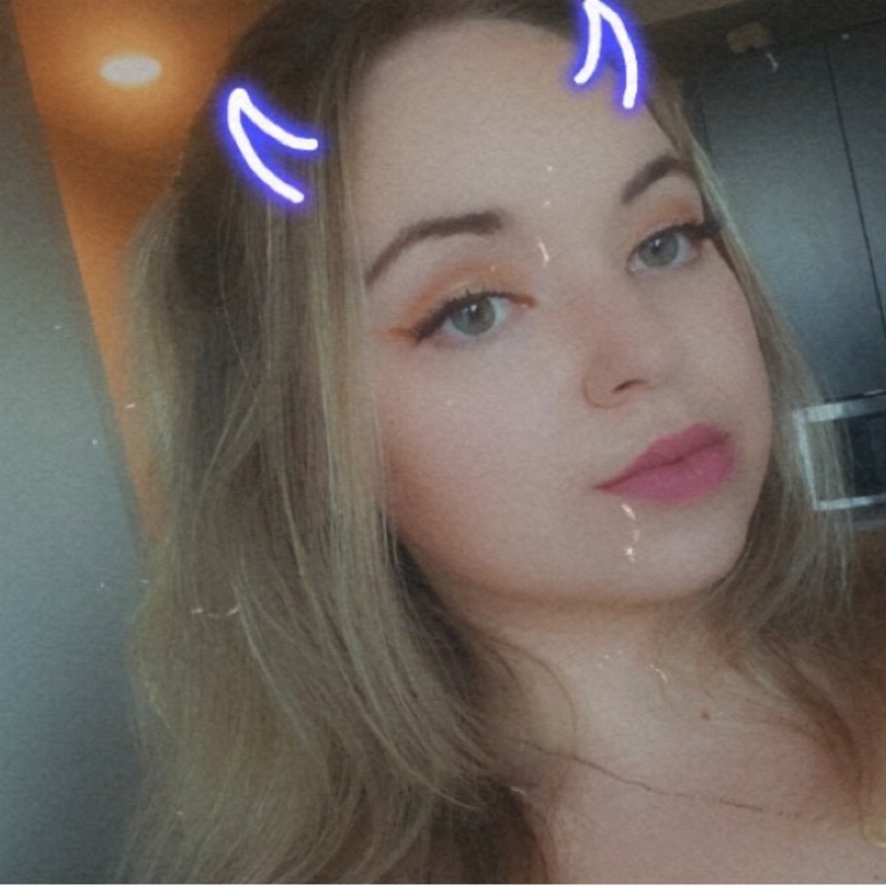 Meet your Posher, Yana